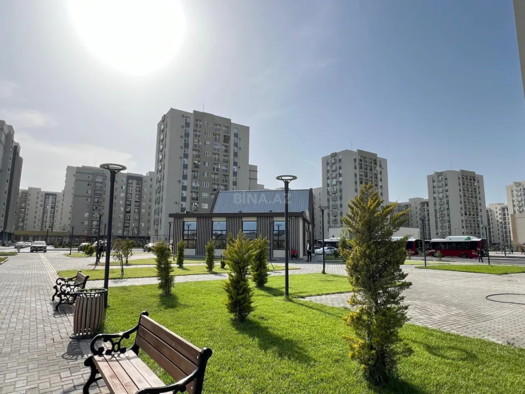 Satılır 2 otaqlı mənzil 65 m²