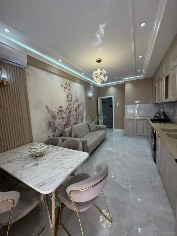 Satılır 2 otaqlı mənzil 105 m²