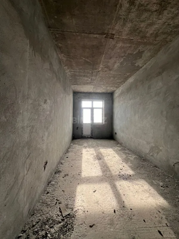 Satılır 3 otaqlı mənzil 138 m²