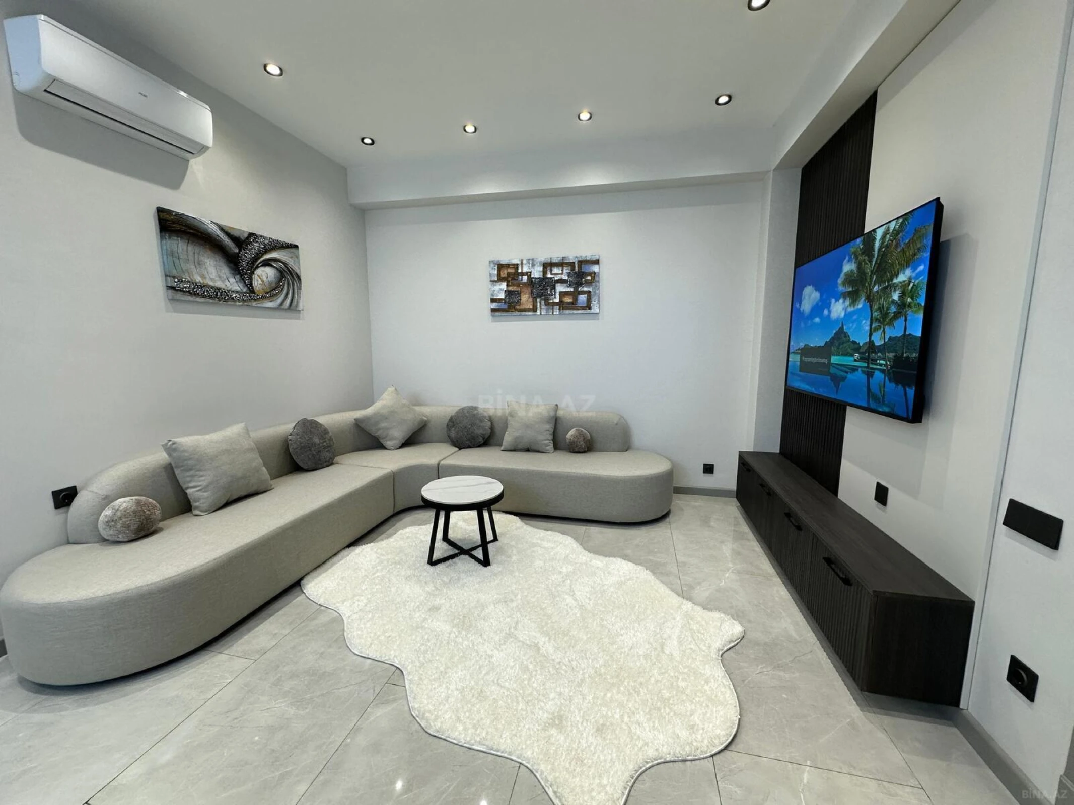 Kirayə verilir 3 otaqlı mənzil 100 m²