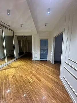 Satılır 3 otaqlı mənzil 150 m²