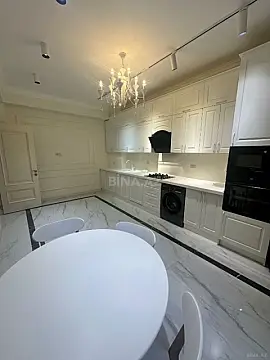 Satılır 3 otaqlı mənzil 150 m²