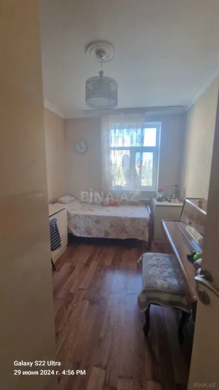 Satılır 5 otaqlı mənzil 120 m²
