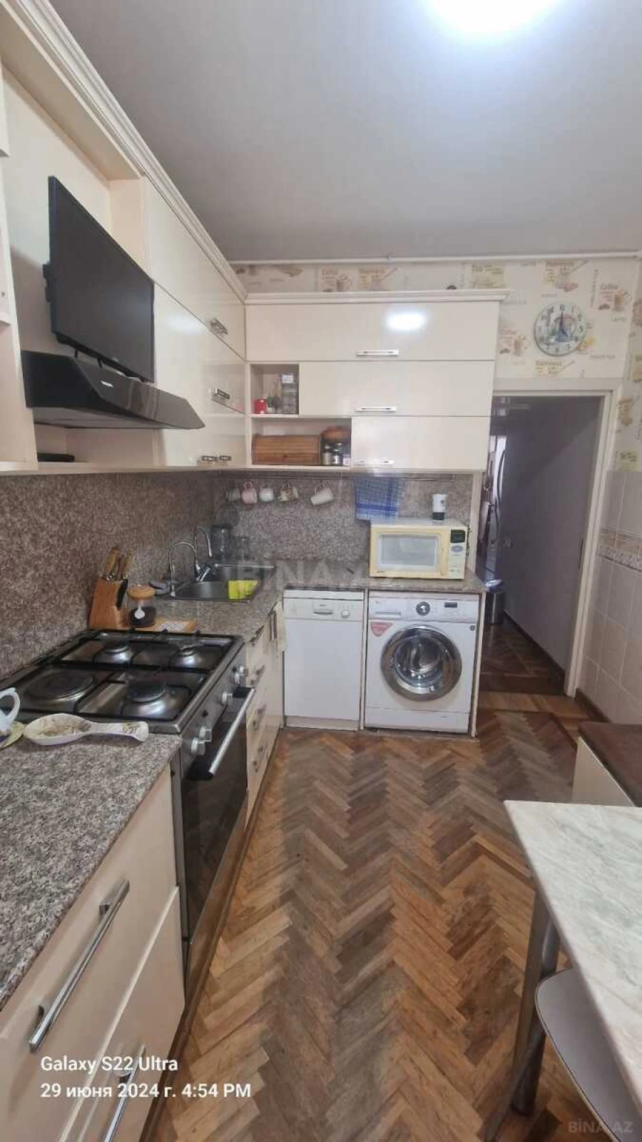 Satılır 5 otaqlı mənzil 120 m²