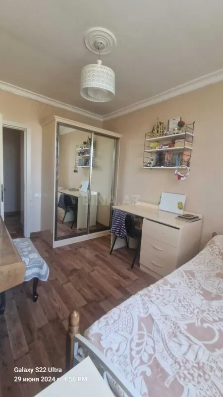 Satılır 5 otaqlı mənzil 120 m²