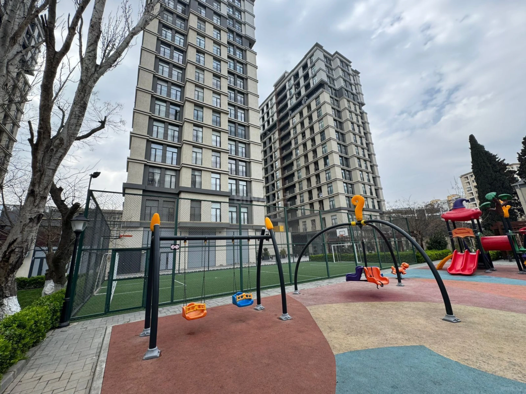 Satılır 2 otaqlı mənzil 62 m²