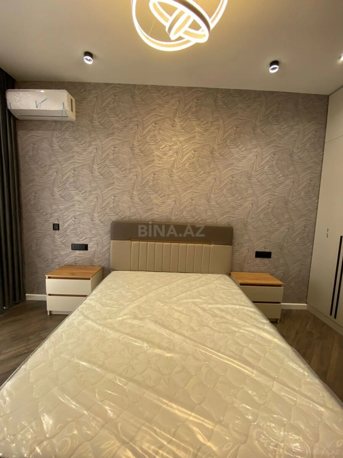 Kirayə verilir 3 otaqlı mənzil 120 m²