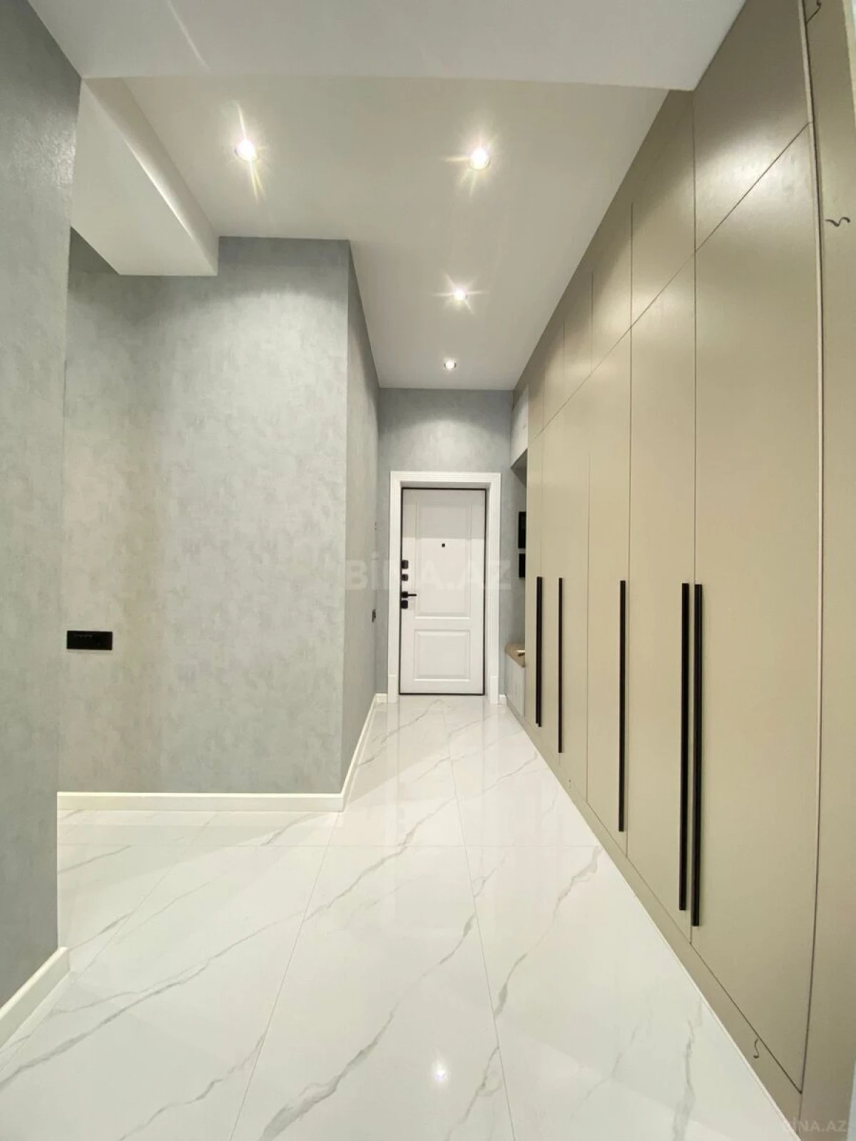 Kirayə verilir 3 otaqlı mənzil 120 m²