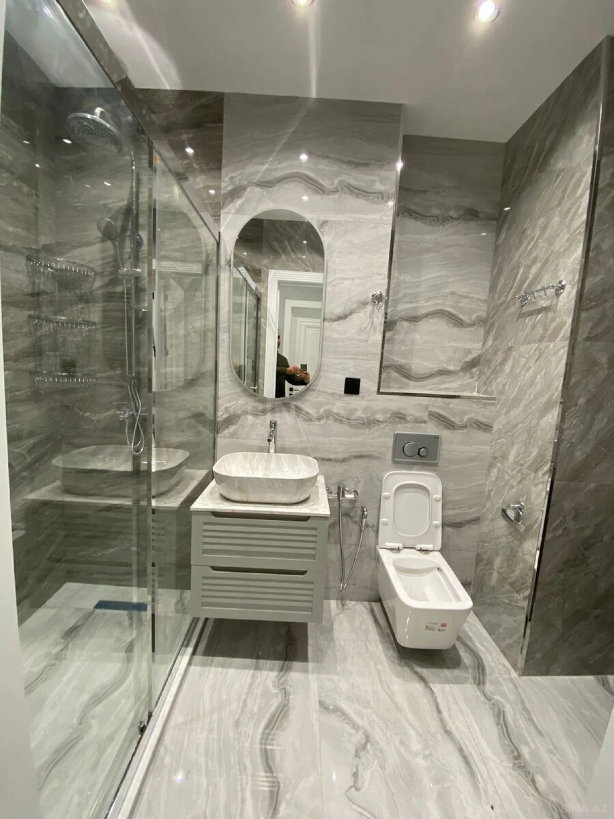 Kirayə verilir 3 otaqlı mənzil 120 m²