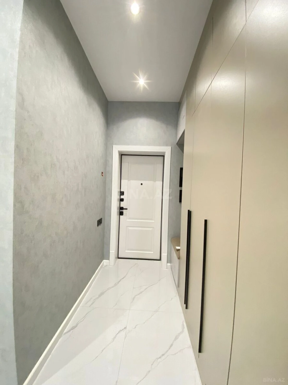 Kirayə verilir 3 otaqlı mənzil 120 m²