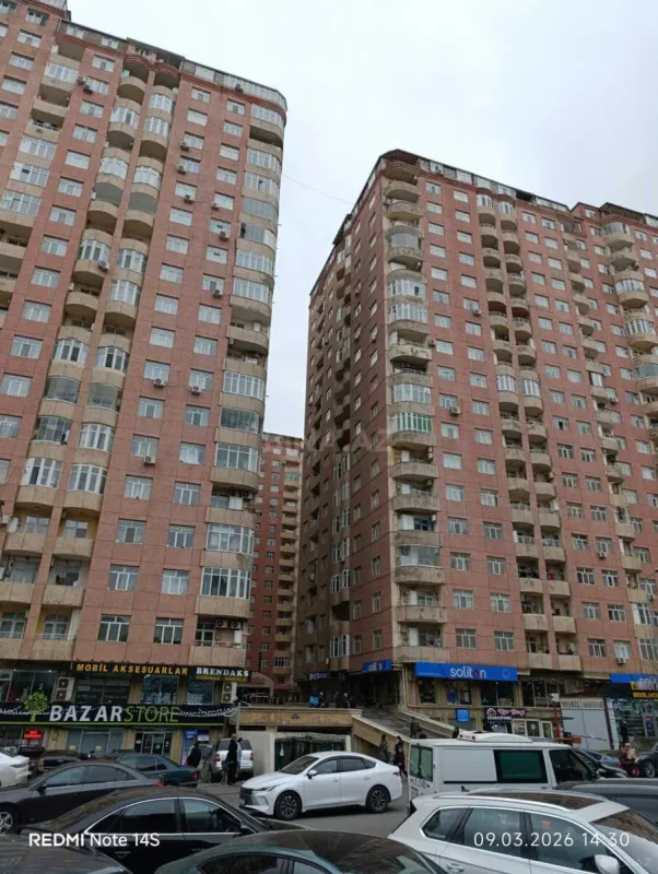 Satılır 2 otaqlı mənzil 78 m²