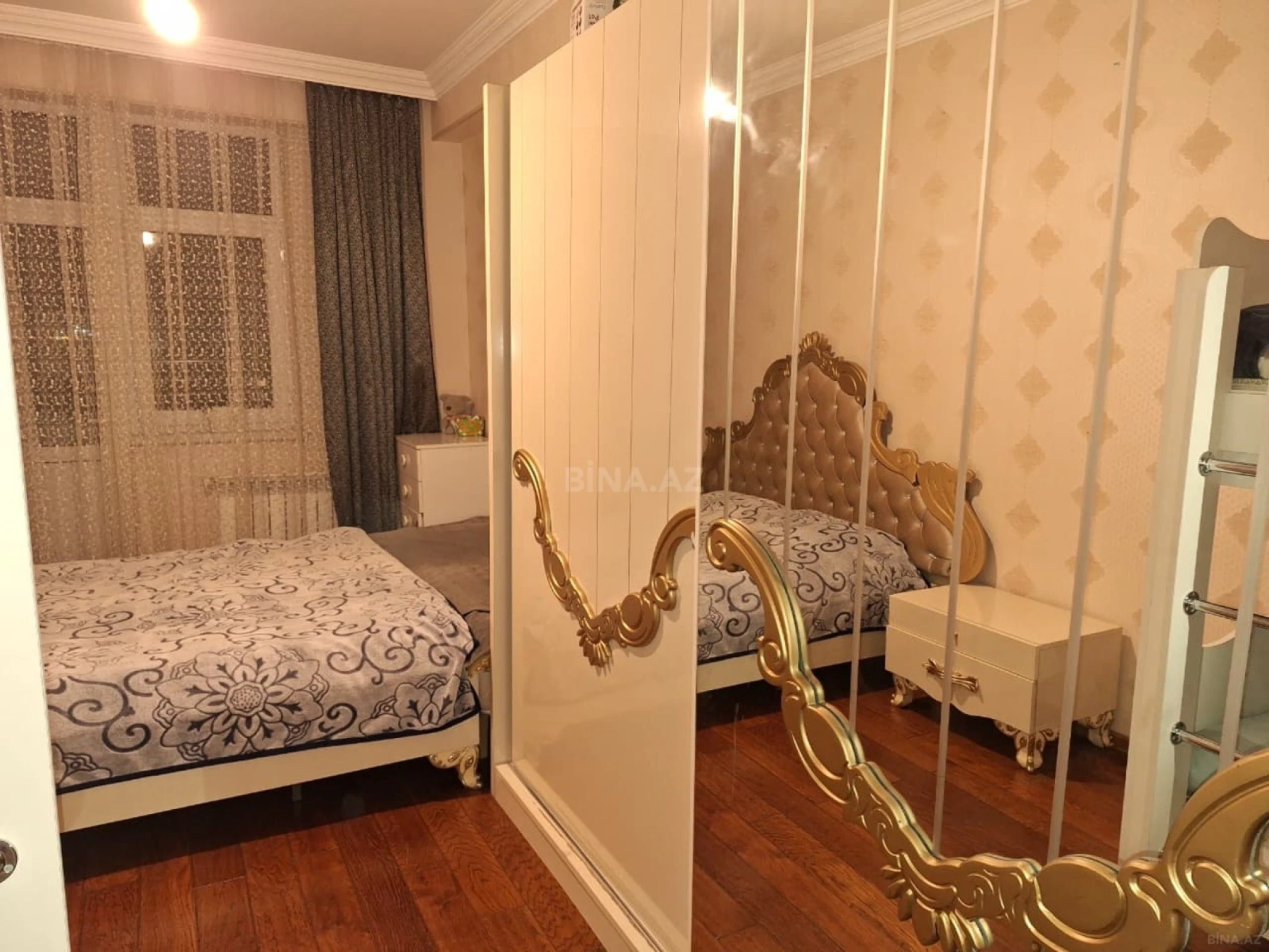 Satılır 2 otaqlı mənzil 78 m²