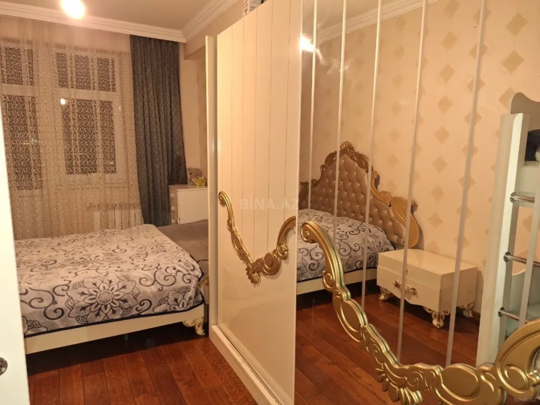 Satılır 2 otaqlı mənzil 78 m²