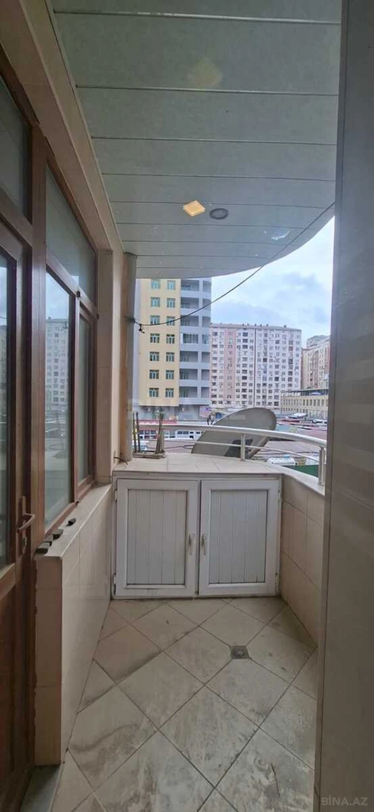 Satılır 2 otaqlı mənzil 95 m²