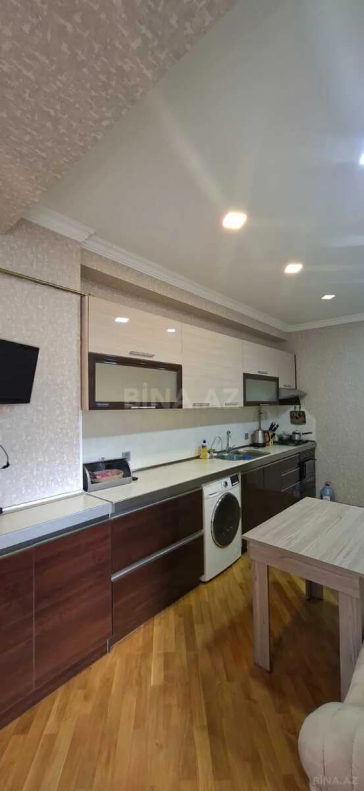 Satılır 2 otaqlı mənzil 95 m²