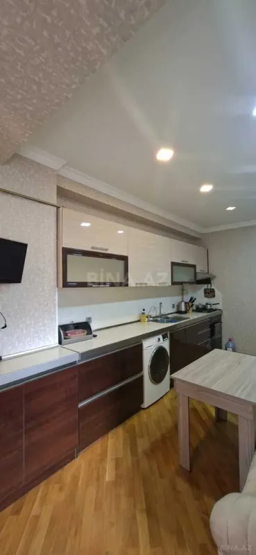 Satılır 2 otaqlı mənzil 95 m²