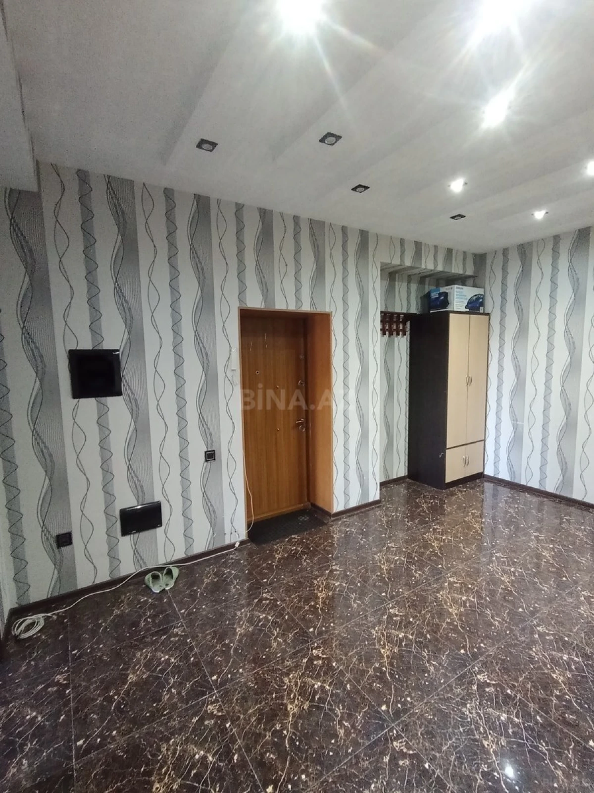 Kirayə verilir 3 otaqlı mənzil 120 m²