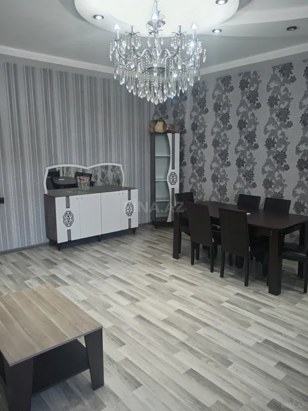 Kirayə verilir 3 otaqlı mənzil 120 m²