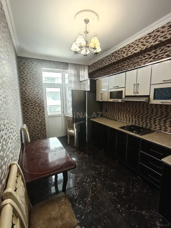 Kirayə verilir 3 otaqlı mənzil 120 m²