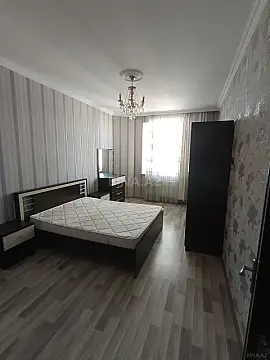 Kirayə verilir 3 otaqlı mənzil 120 m²