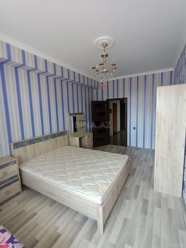 Kirayə verilir 3 otaqlı mənzil 120 m²