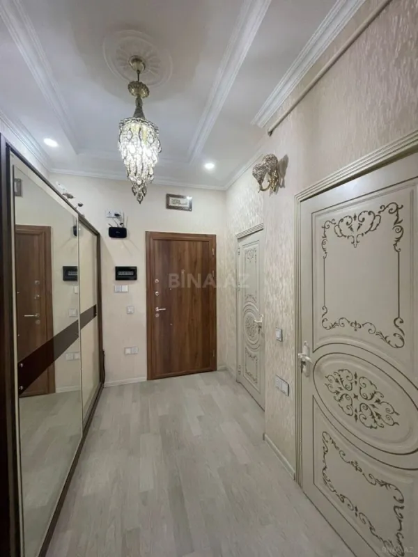 Satılır 2 otaqlı mənzil 61 m²