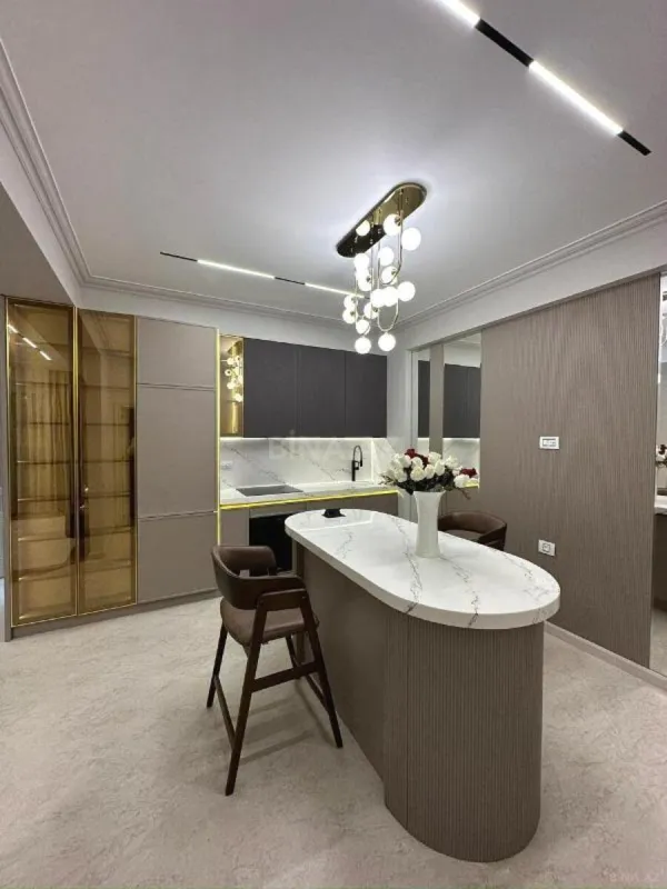 Satılır 2 otaqlı mənzil 65 m²