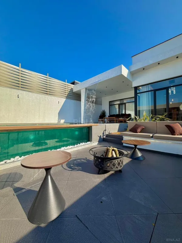 Satılır 5 otaqlı həyət evi 250 m²