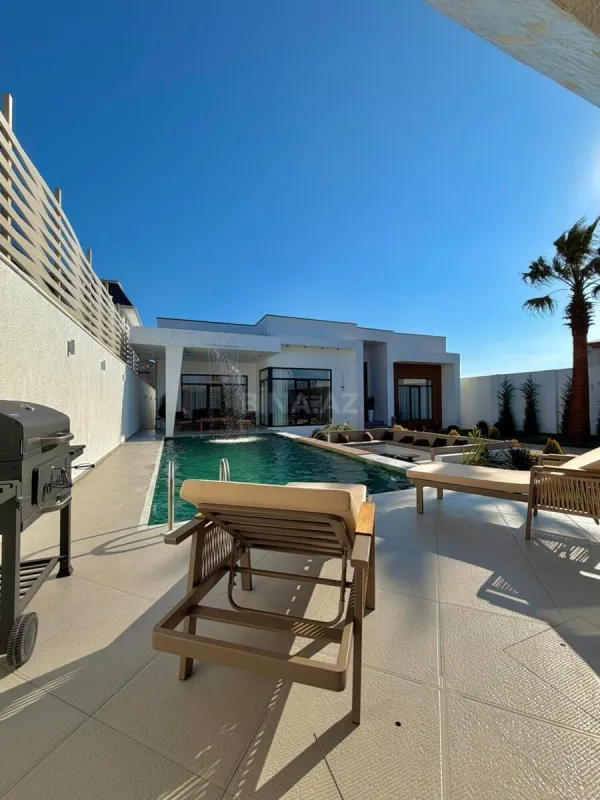 Satılır 5 otaqlı həyət evi 250 m²