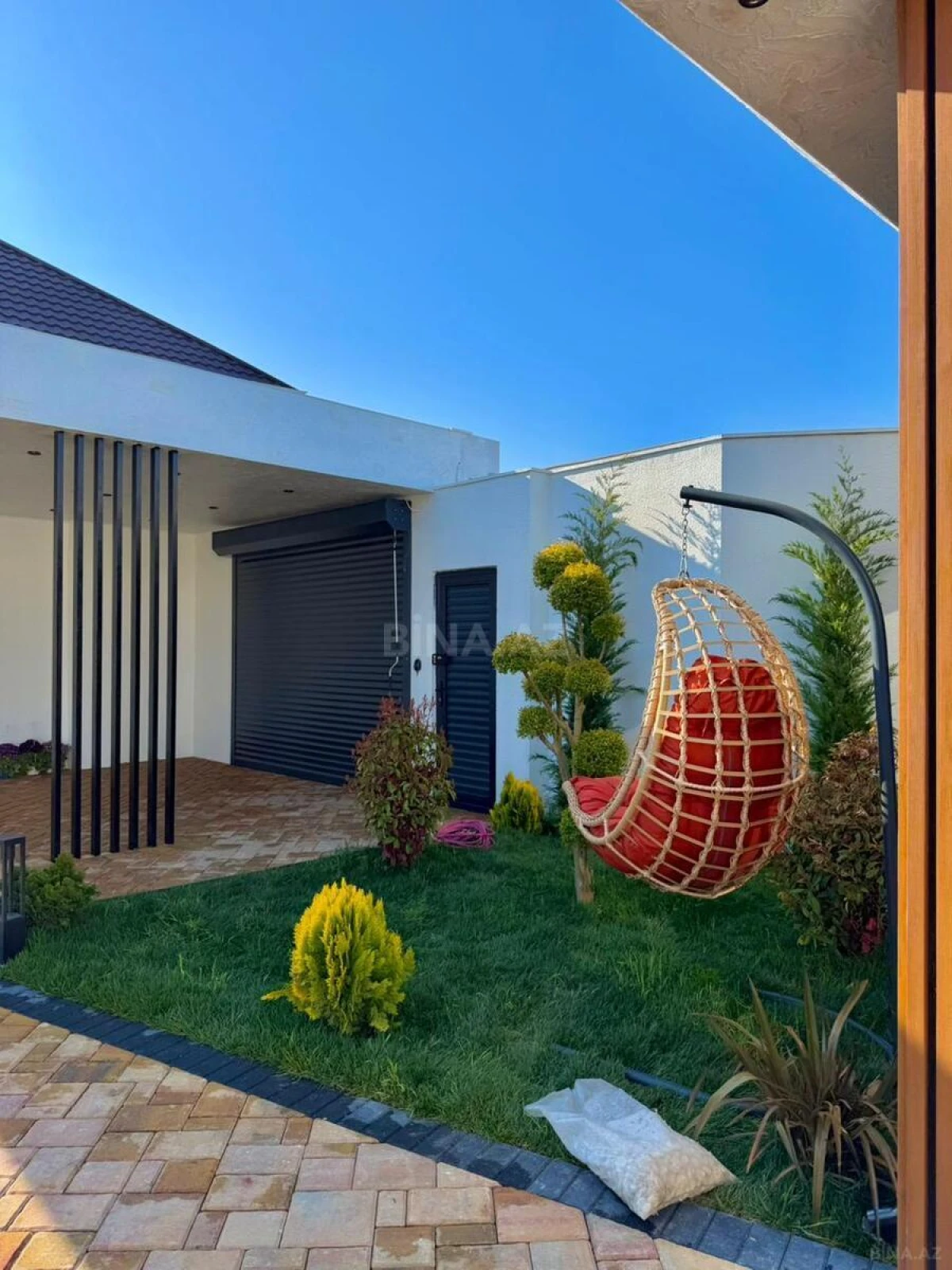 Satılır 5 otaqlı həyət evi 250 m²