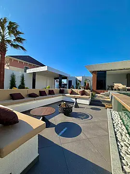 Satılır 5 otaqlı həyət evi 250 m²