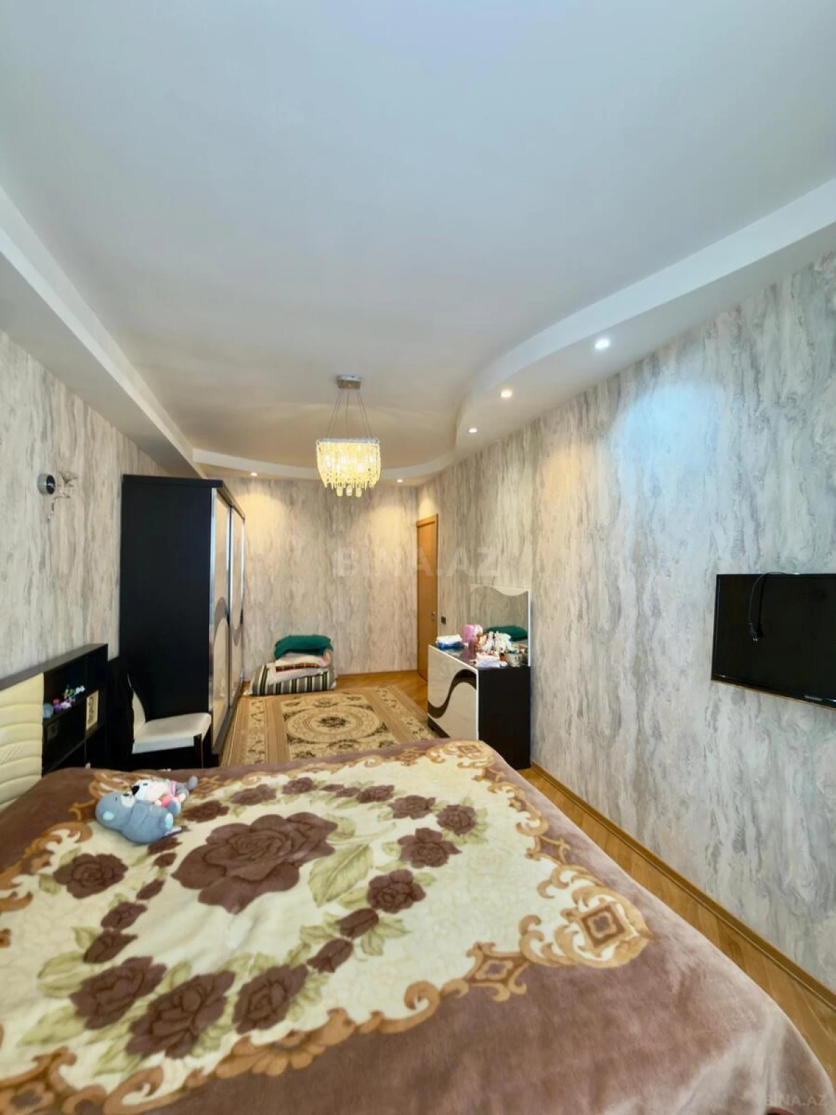 Satılır 2 otaqlı mənzil 95 m²
