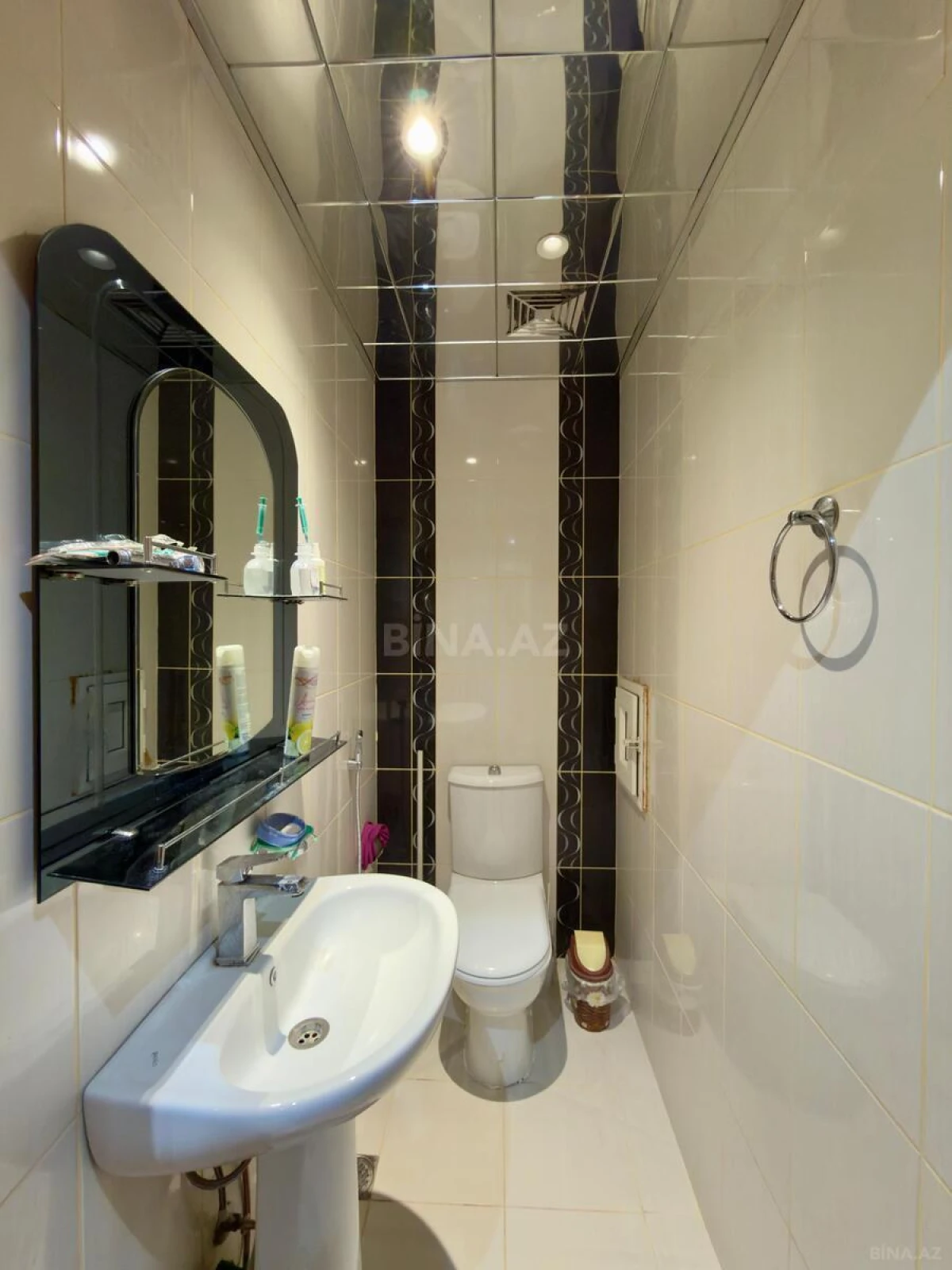 Satılır 2 otaqlı mənzil 95 m²