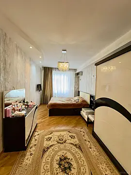 Satılır 2 otaqlı mənzil 95 m²