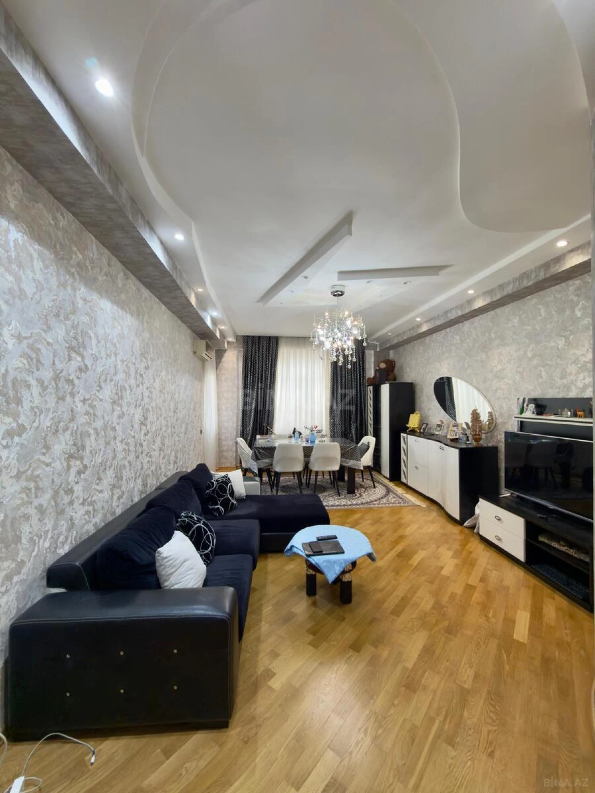 Satılır 2 otaqlı mənzil 95 m²