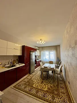 Satılır 2 otaqlı mənzil 95 m²