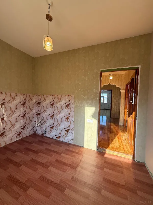 Satılır 3 otaqlı mənzil 76 m²