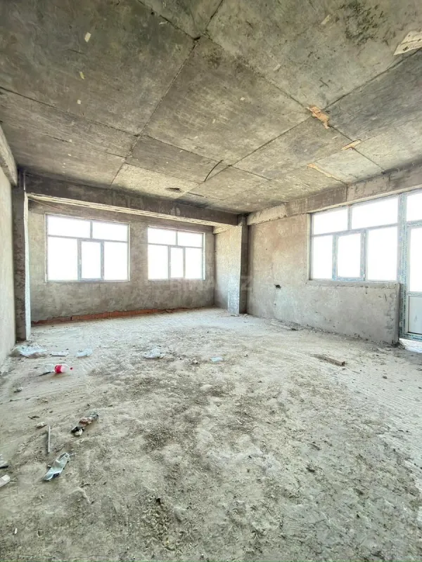 Satılır 4 otaqlı mənzil 190.5 m²