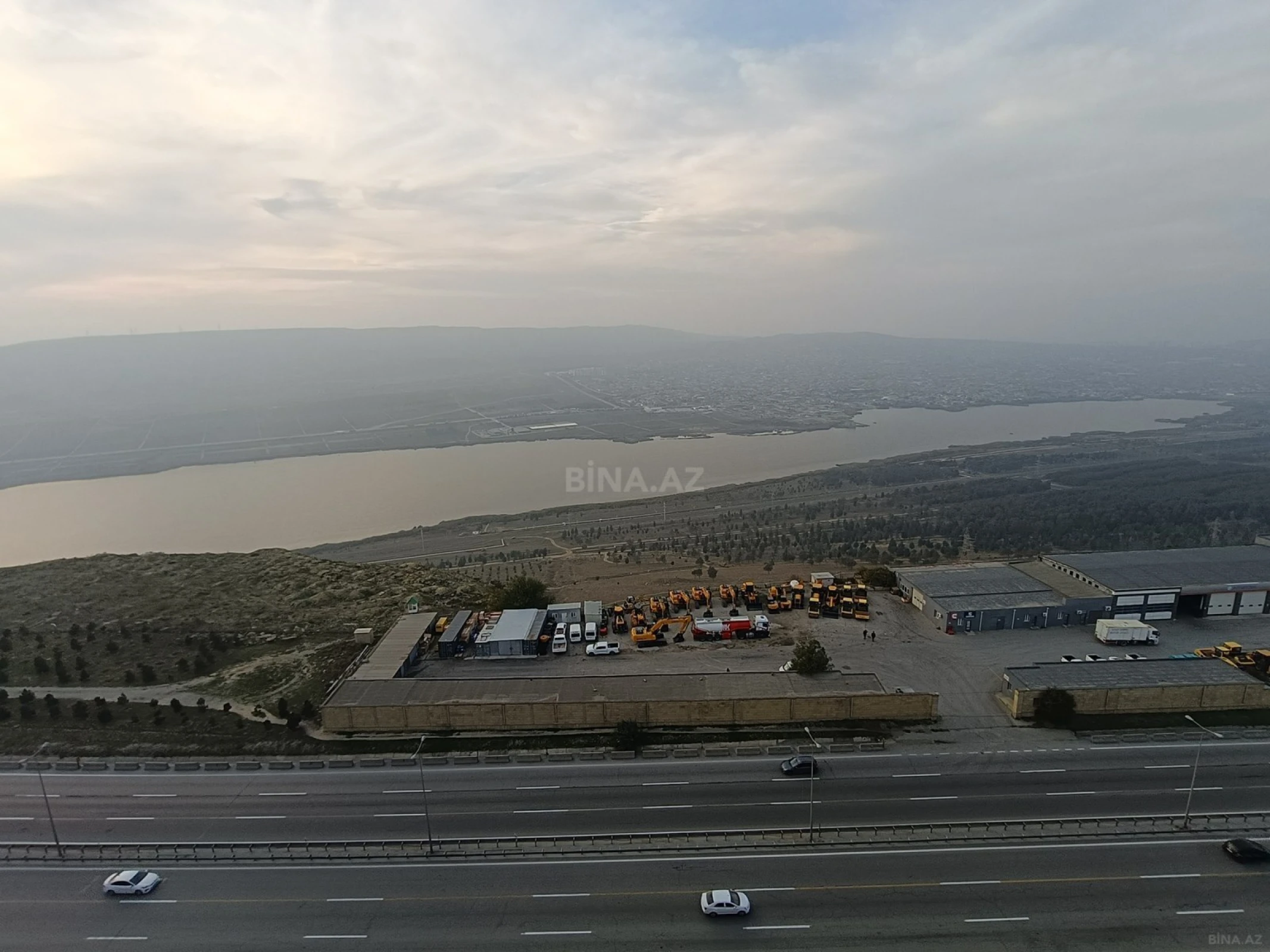 Kirayə verilir 3 otaqlı mənzil 85 m²