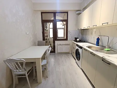 Kirayə verilir 3 otaqlı mənzil 85 m²