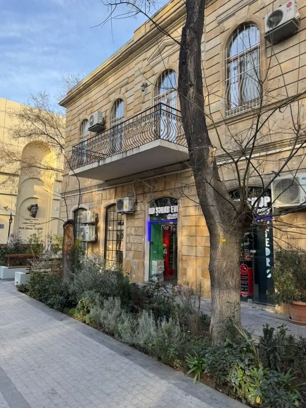 Satılır 2 otaqlı mənzil 47 m²