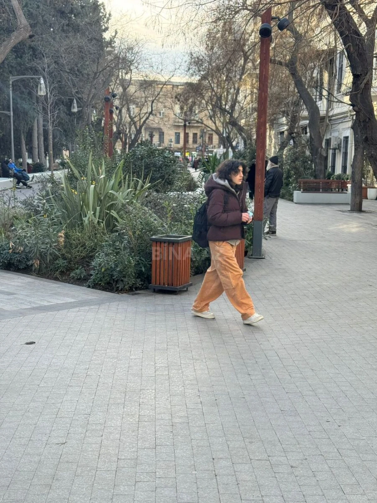 Satılır 2 otaqlı mənzil 47 m²