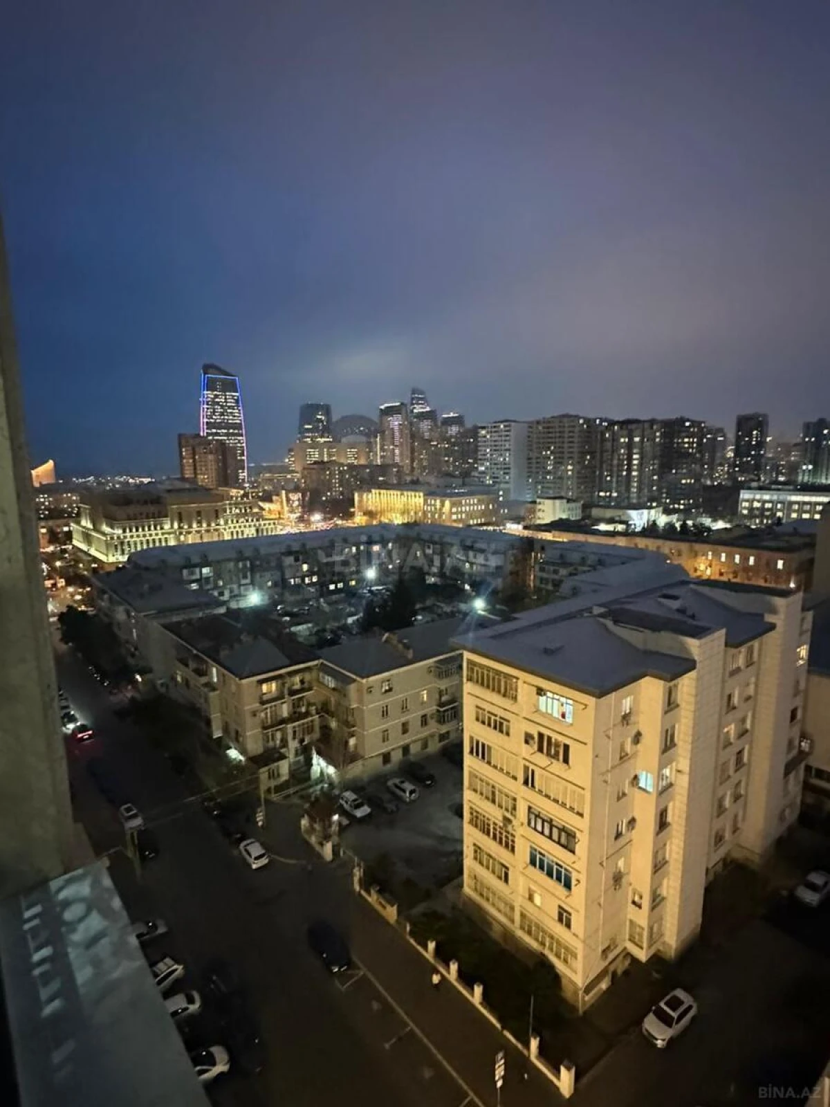 Kirayə verilir 2 otaqlı mənzil 80 m²