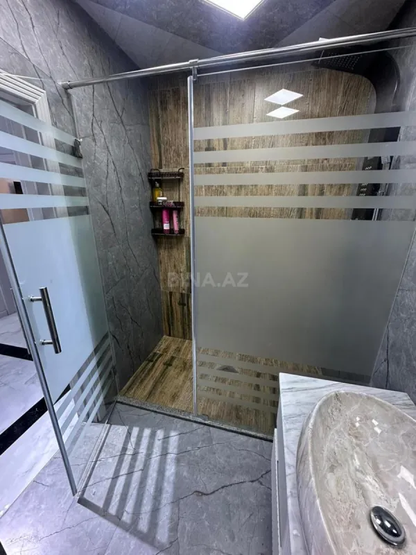 Kirayə verilir 2 otaqlı mənzil 80 m²