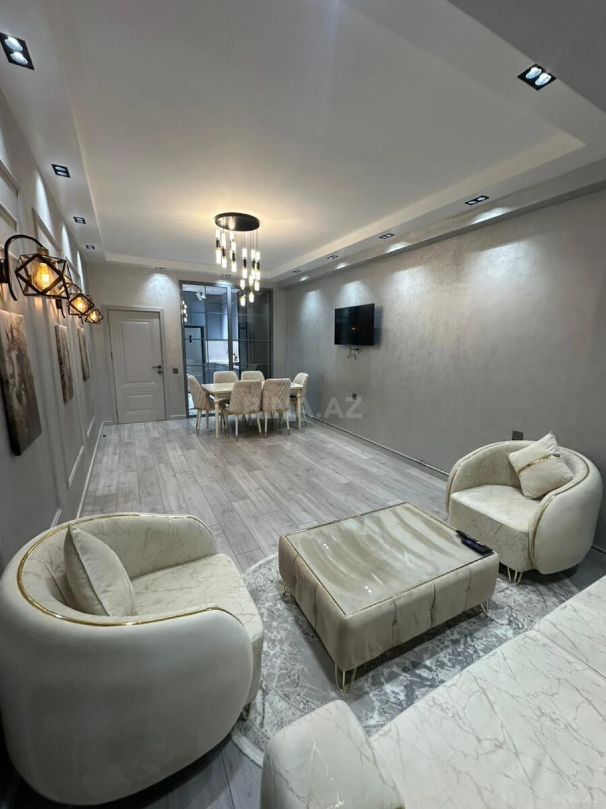 Kirayə verilir 2 otaqlı mənzil 80 m²