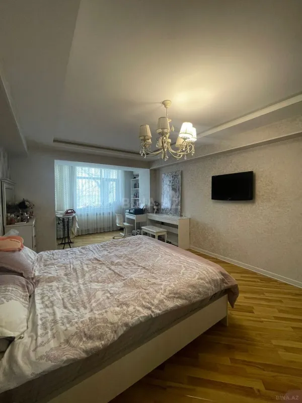 Satılır 2 otaqlı mənzil 80 m²