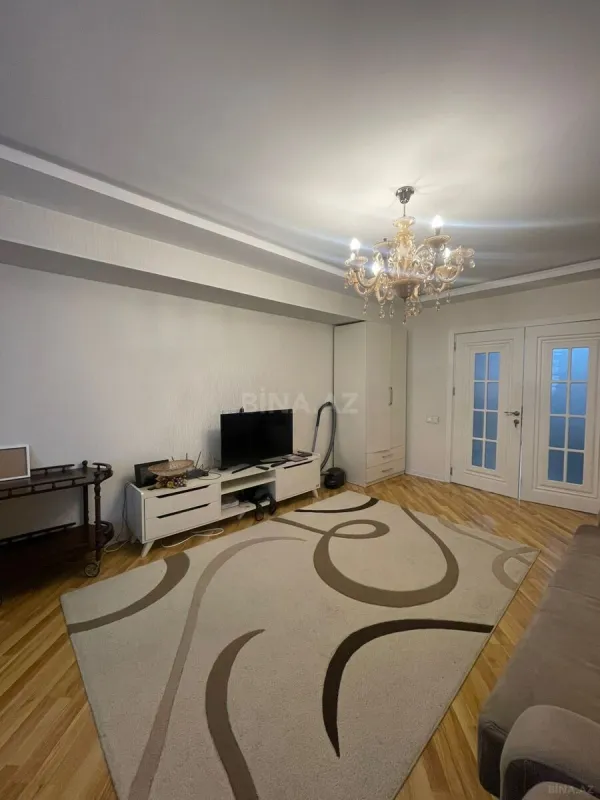 Satılır 2 otaqlı mənzil 80 m²