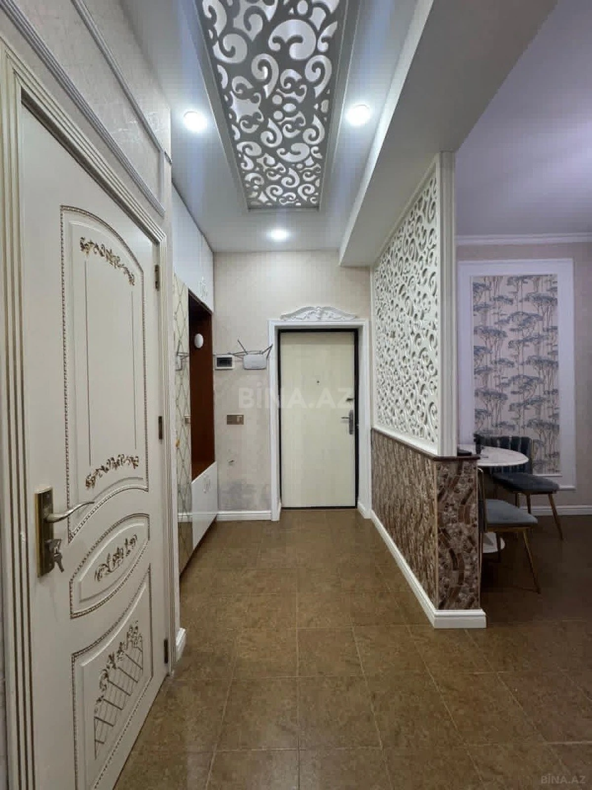 Satılır 2 otaqlı mənzil 76 m²