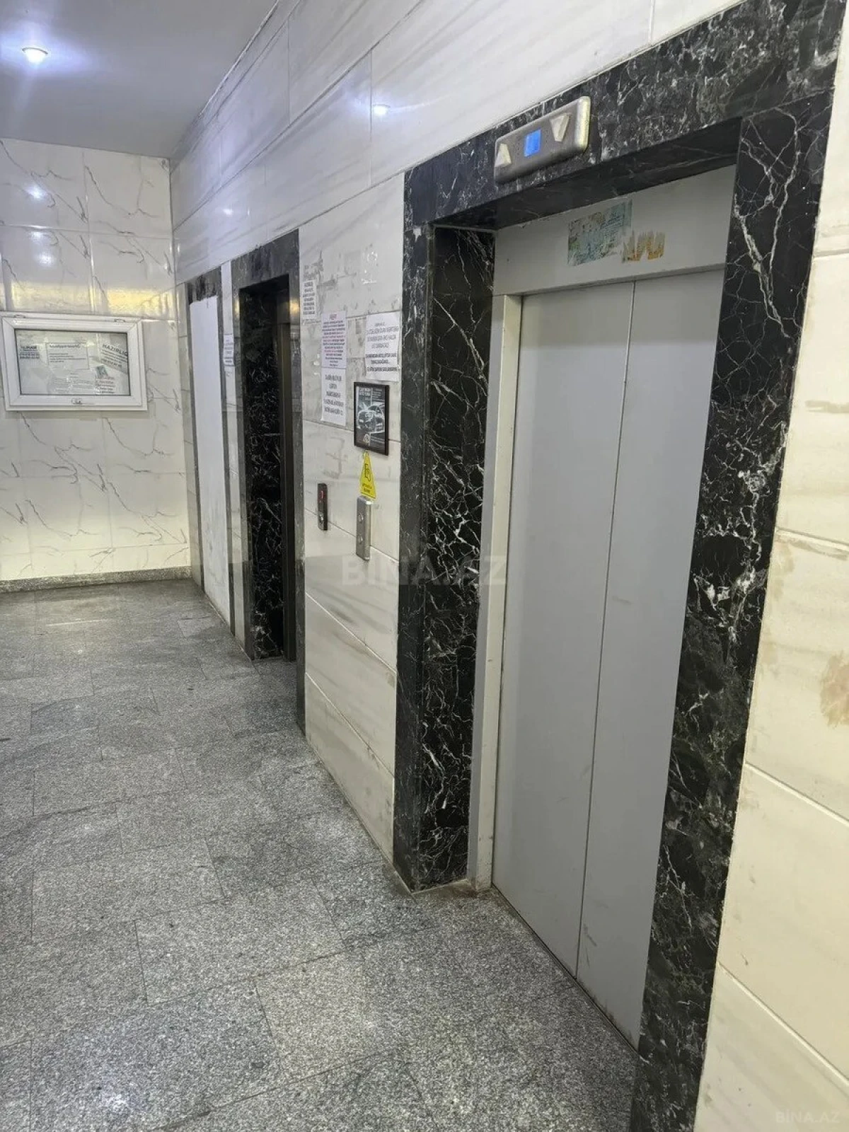 Satılır 3 otaqlı mənzil 98 m²