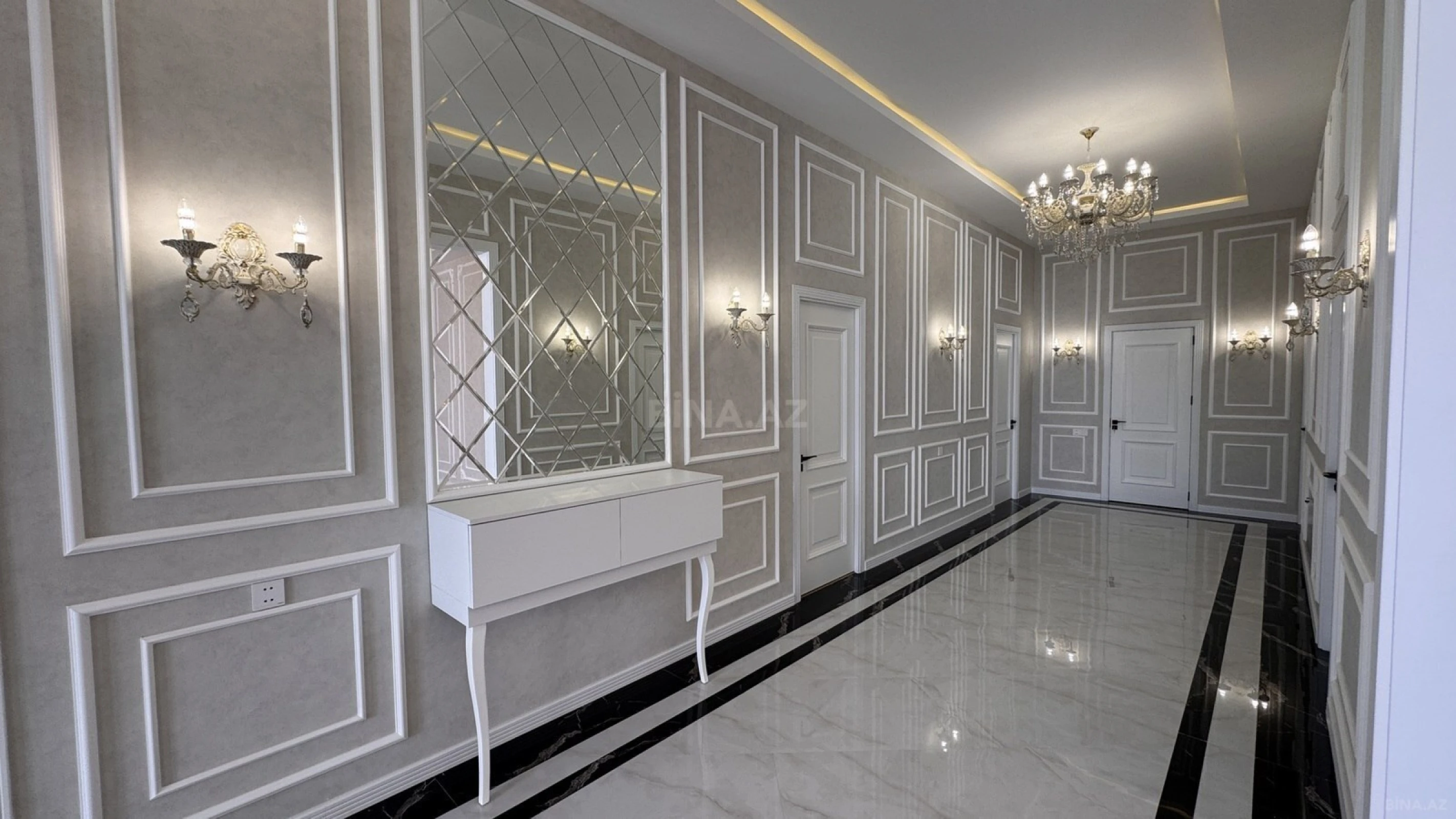 Satılır 5 otaqlı həyət evi 250 m²